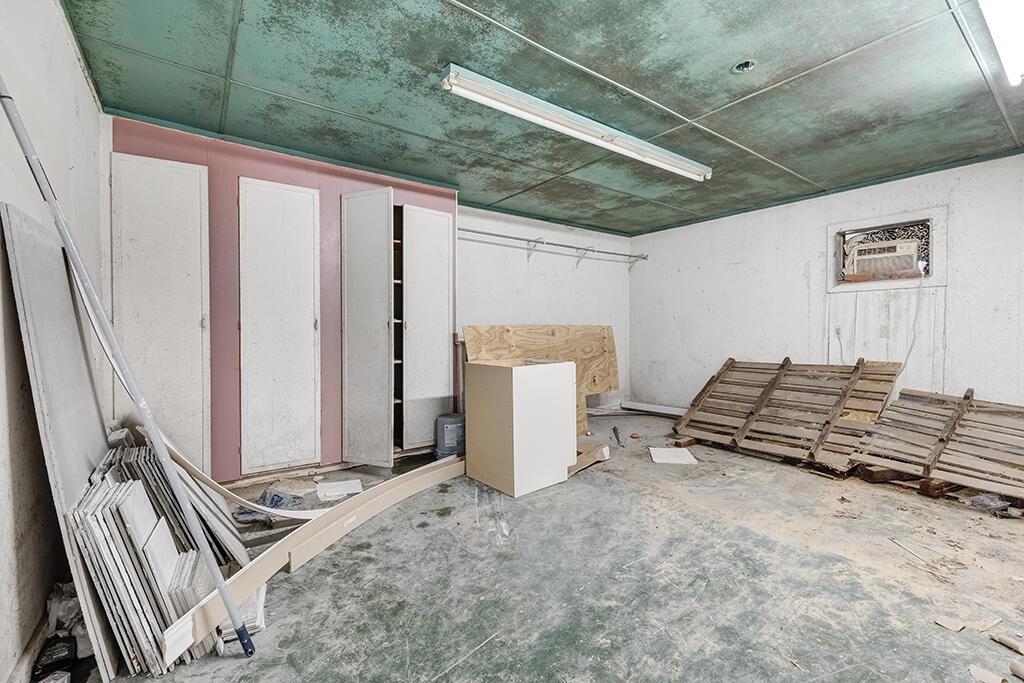 2305 Cherry Hill Road Texarkana, TX 75503 - Photo 18 of 20 a view of an empty room