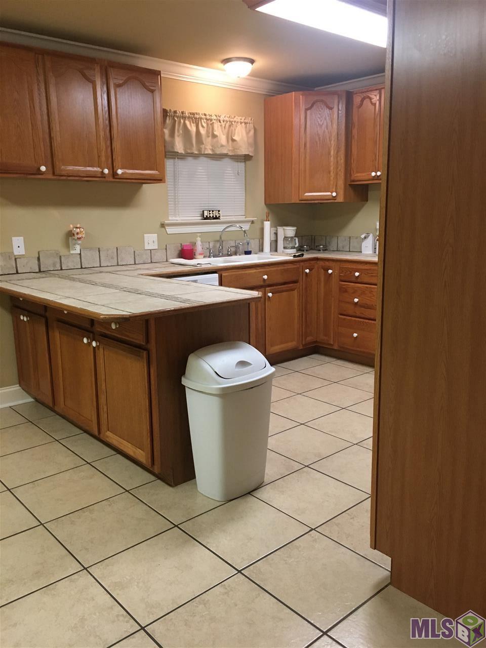18283 Little Prairie Road Prairieville, LA 70769 - Photo 8 of 20