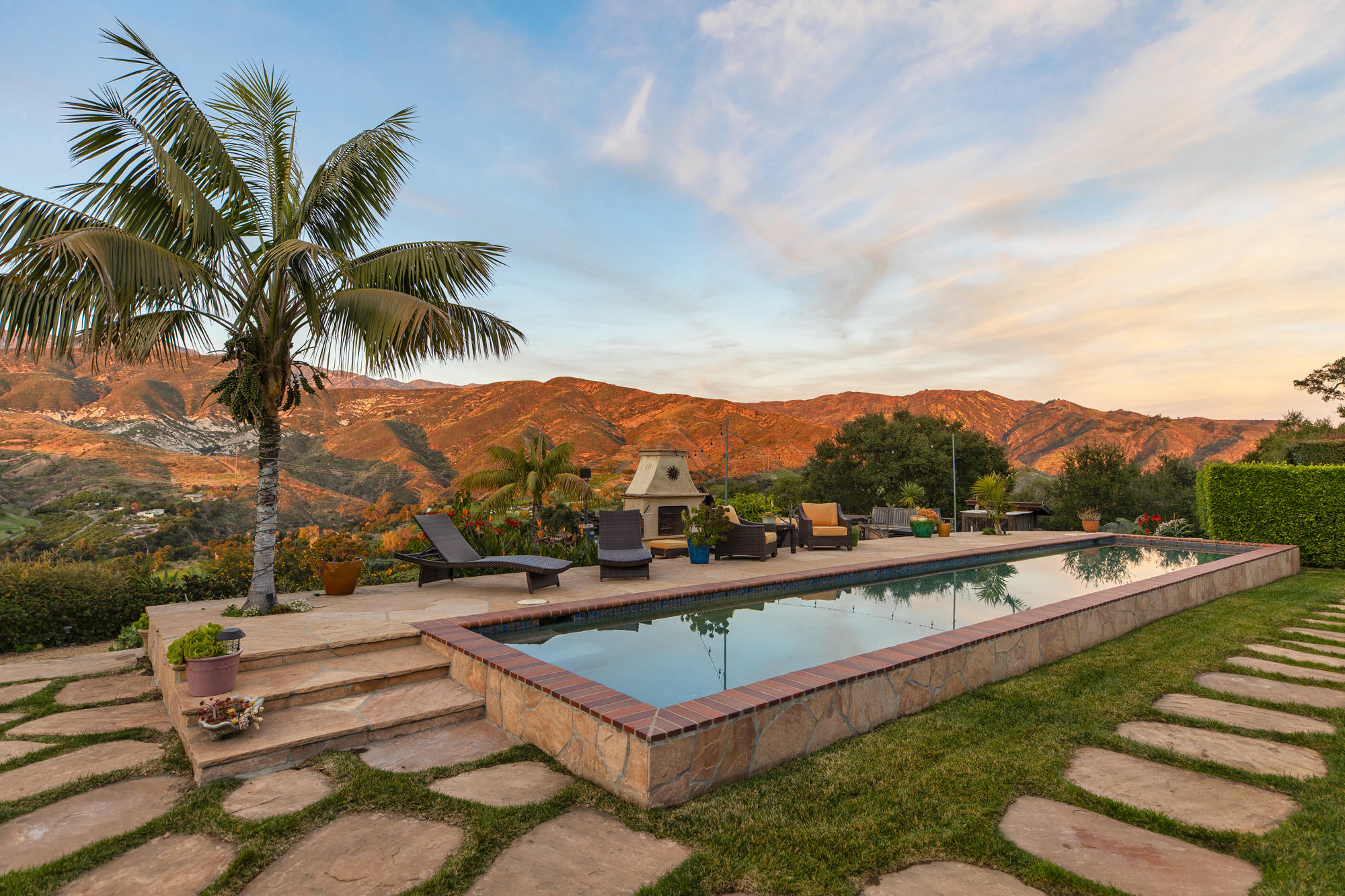 7331 Shepard Mesa Road Carpinteria, CA 93013 - Photo 2 of 26 25_7331 Sheppard Mesa_0011