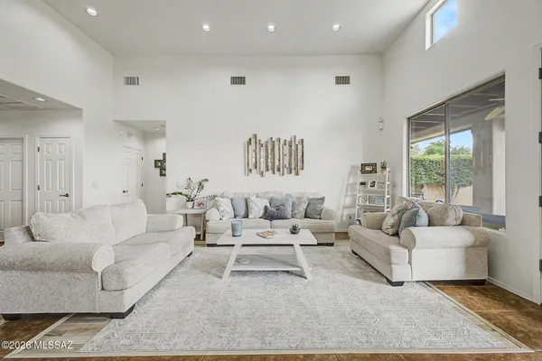 $665,000 | 13934 East Sage Hills Drive, Vail, AZ 85641