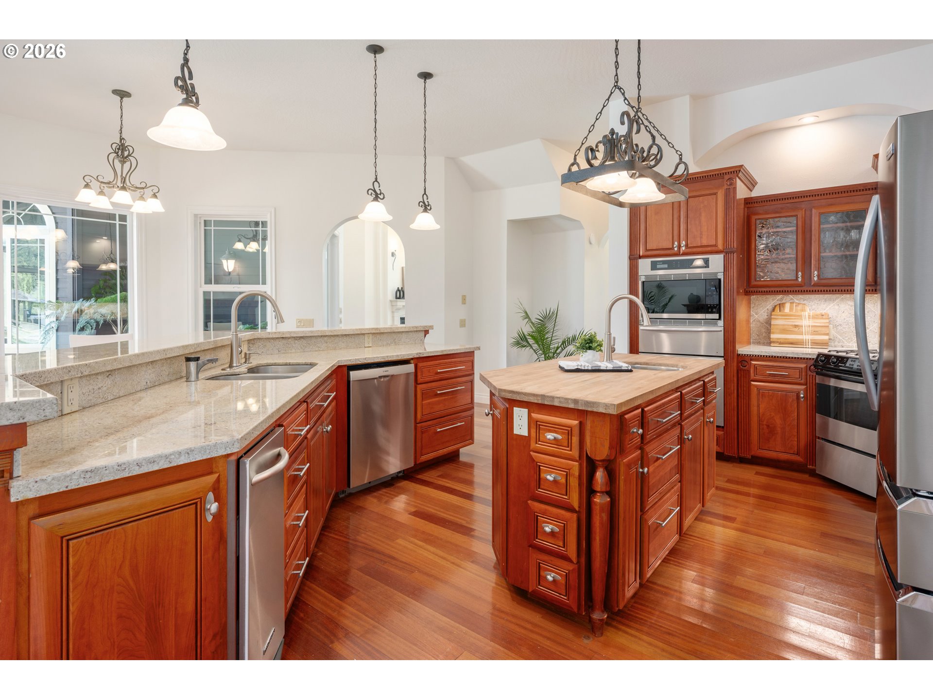 35282 McKenzie View Drive Springfield, OR 97478 - Photo 12 of 48 Kitchen