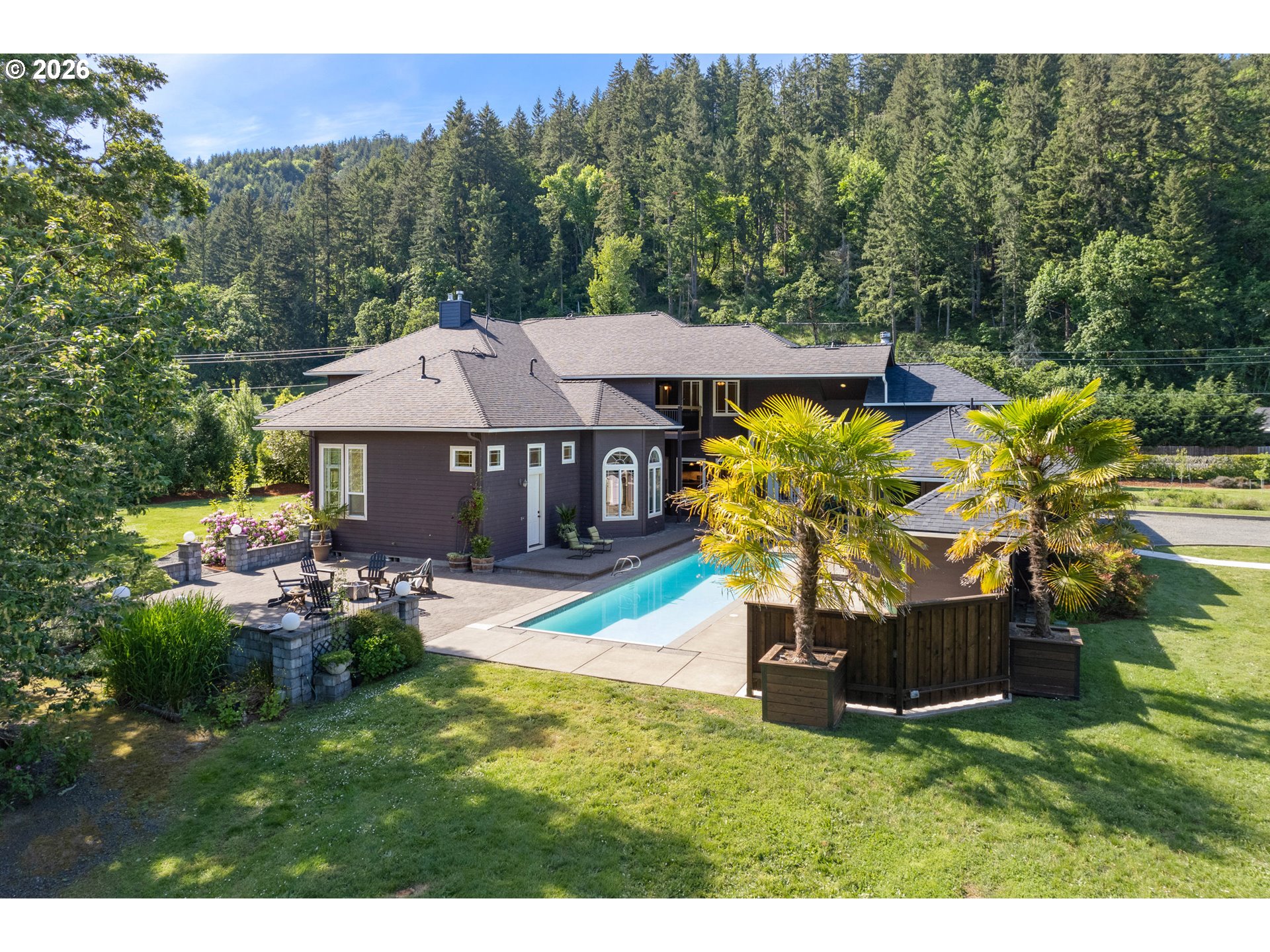 35282 McKenzie View Drive Springfield, OR 97478 - Photo 2 of 48 Courtyard