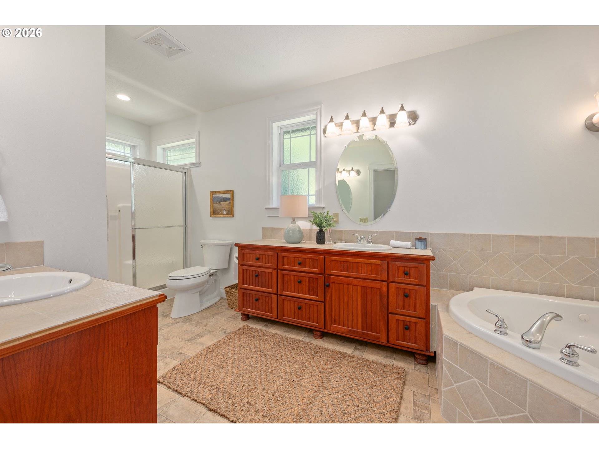 35282 McKenzie View Drive Springfield, OR 97478 - Photo 25 of 48 Bathroom