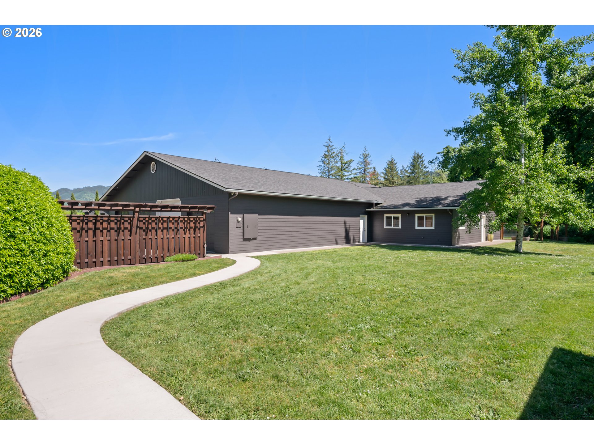 35282 McKenzie View Drive Springfield, OR 97478 - Photo 37 of 48 Shop