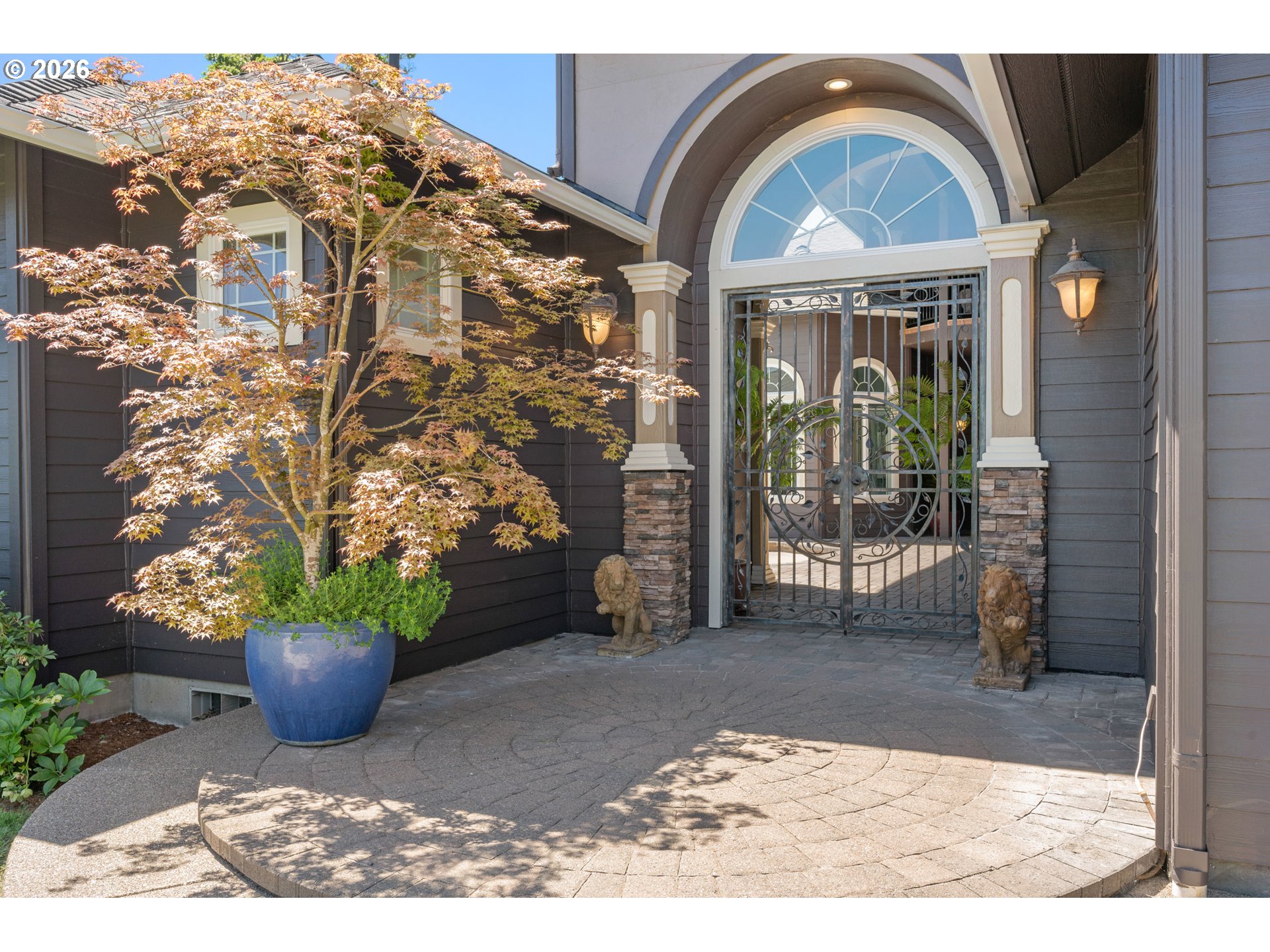 35282 McKenzie View Drive Springfield, OR 97478 - Photo 4 of 48 Courtyard