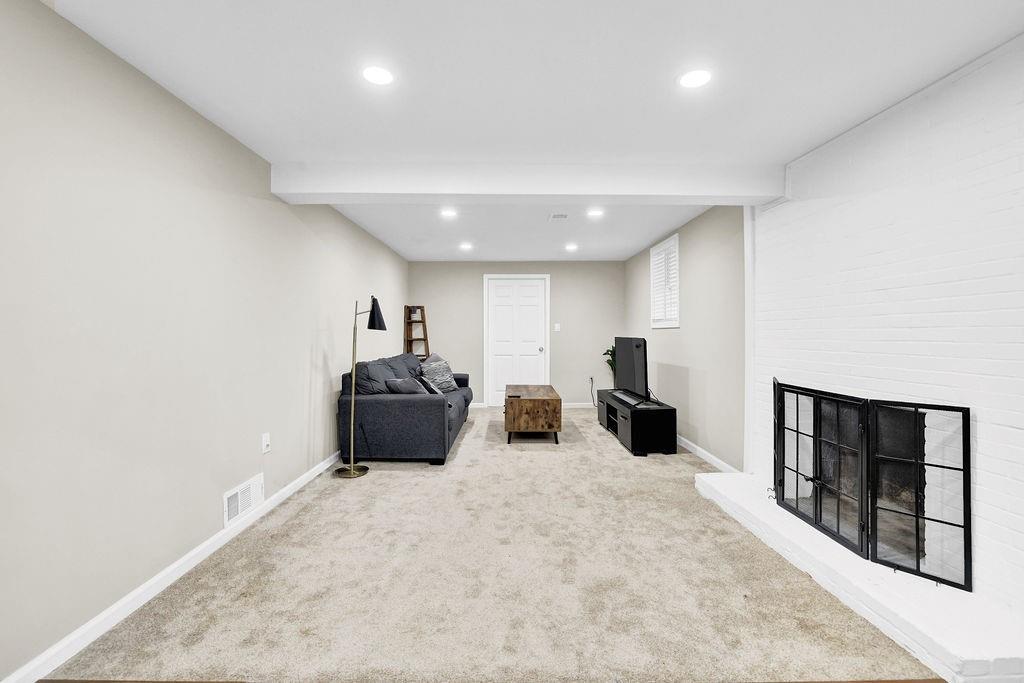 4420 Lavista Road Tucker, GA 30084 - Photo 23 of 36 a room with furniture