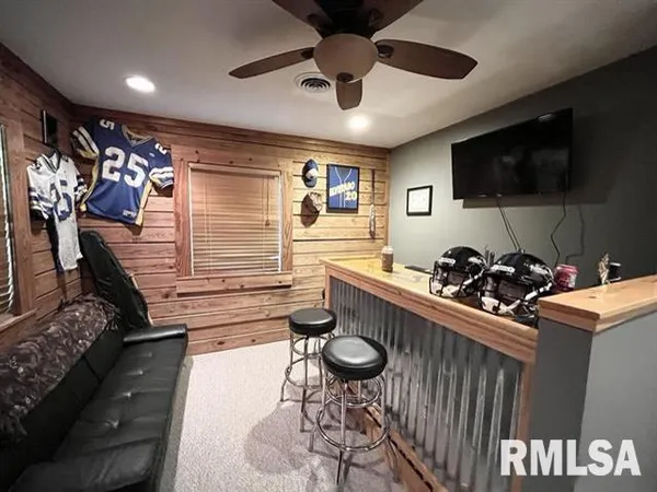 $178,000 | 407 North 8th Street, Elkville, IL 62932