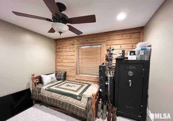 $178,000 | 407 North 8th Street, Elkville, IL 62932