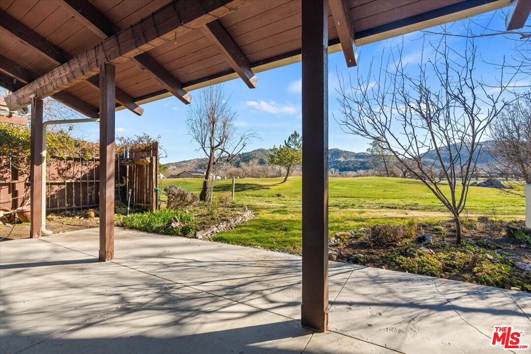 57 Meadow Lakes Drive Tehachapi, CA 93561 - Photo 23 of 26 a view of a outdoor space