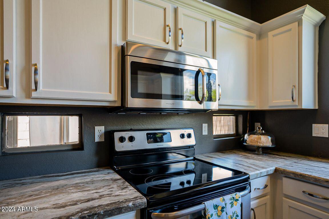 4011 East Agave Road Phoenix, AZ 85044 - Photo 19 of 47 20231207162242216060000000-o