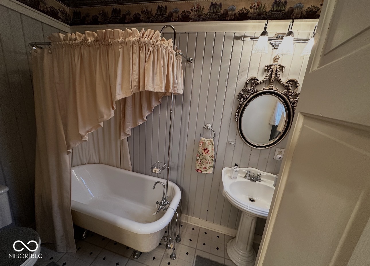 8924 Acton Road Indianapolis, IN 46259 - Photo 23 of 41