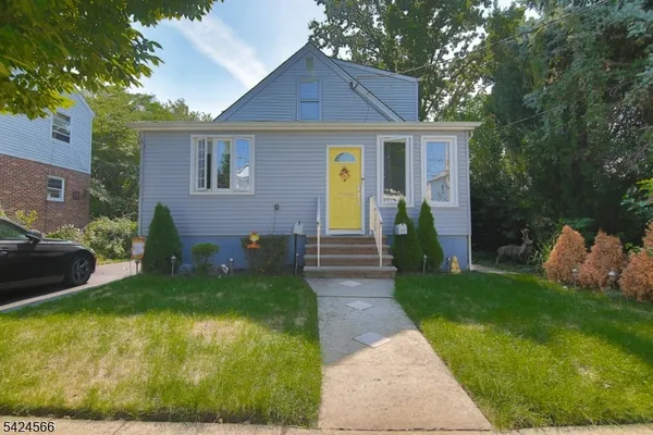 $1,750 | 433 Ainsworth Street, Linden, NJ 07036