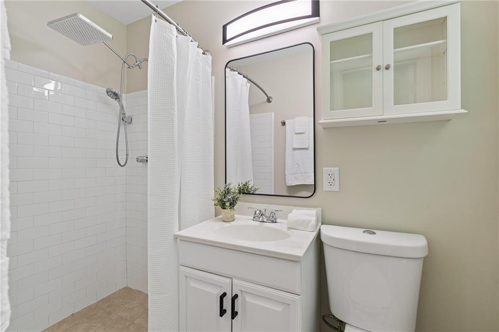 536 Rimrock Trail Stone Mountain, GA 30083 - Photo 28 of 45