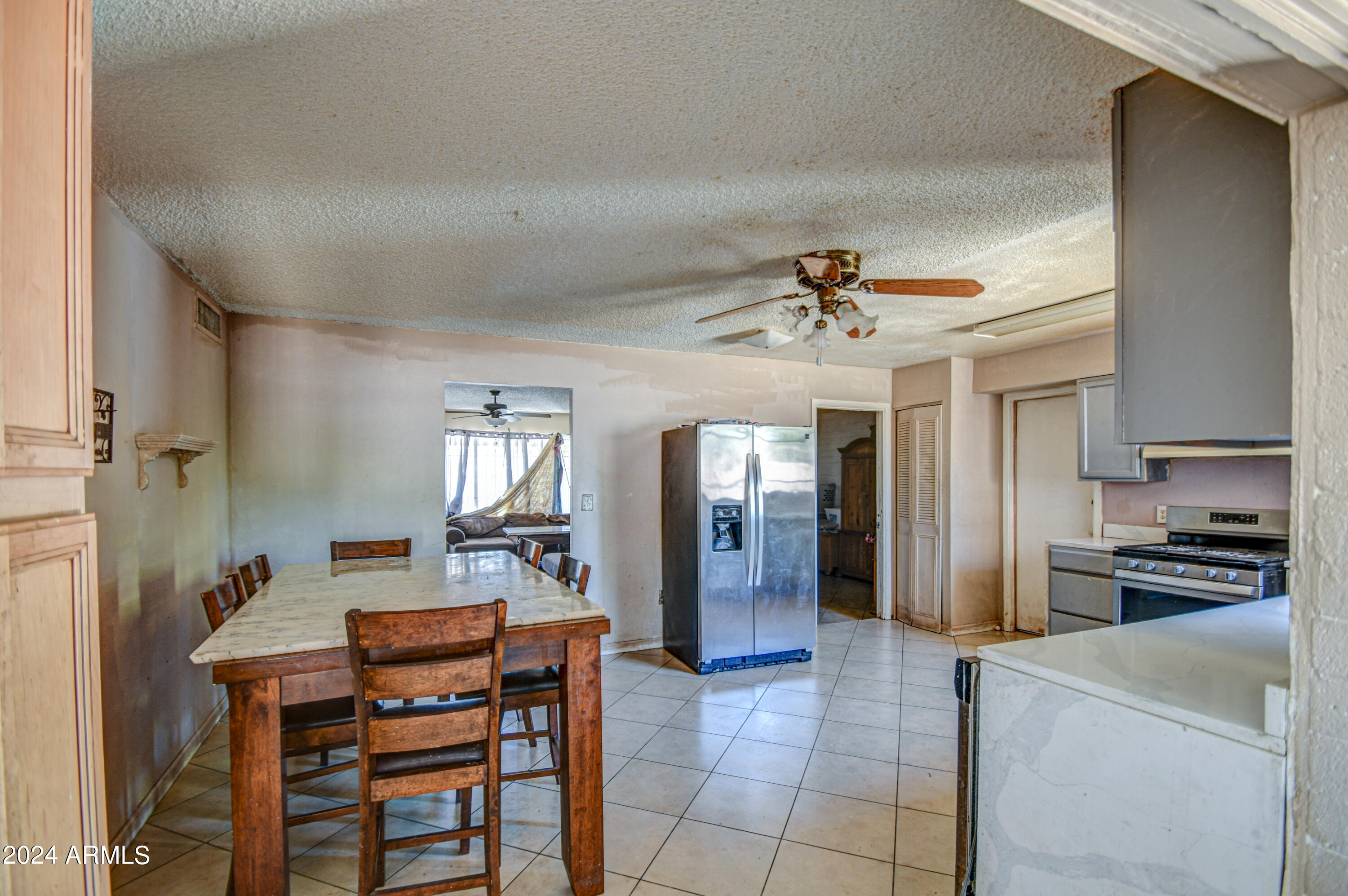 4862 West Almeria Road Phoenix, AZ 85035 - Photo 13 of 36 Kitchen 1