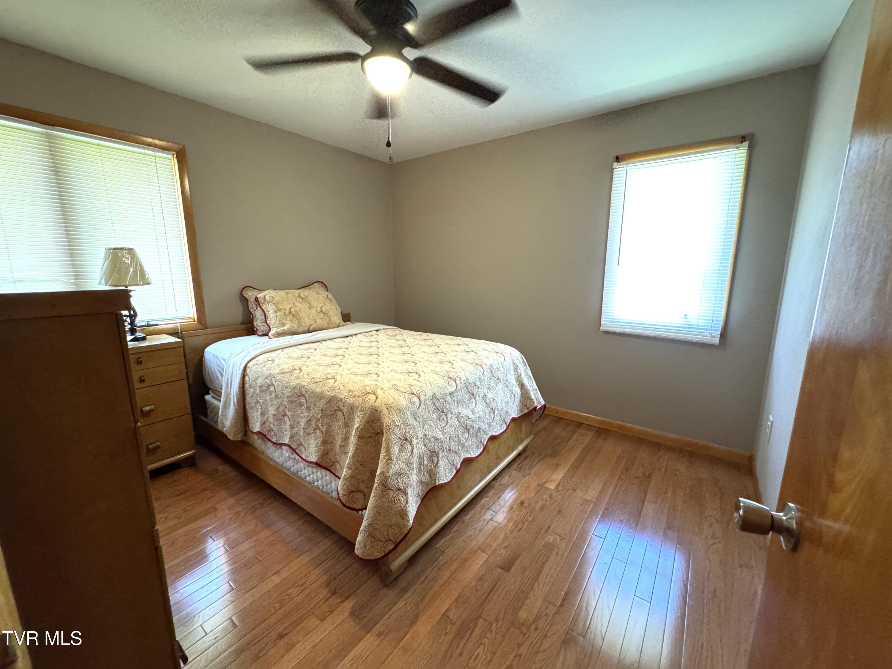 1935 East Stone Gap Road Big Stone Gap, VA 24219 - Photo 25 of 50 MASTER SUITE 2 FROM HALLWAY