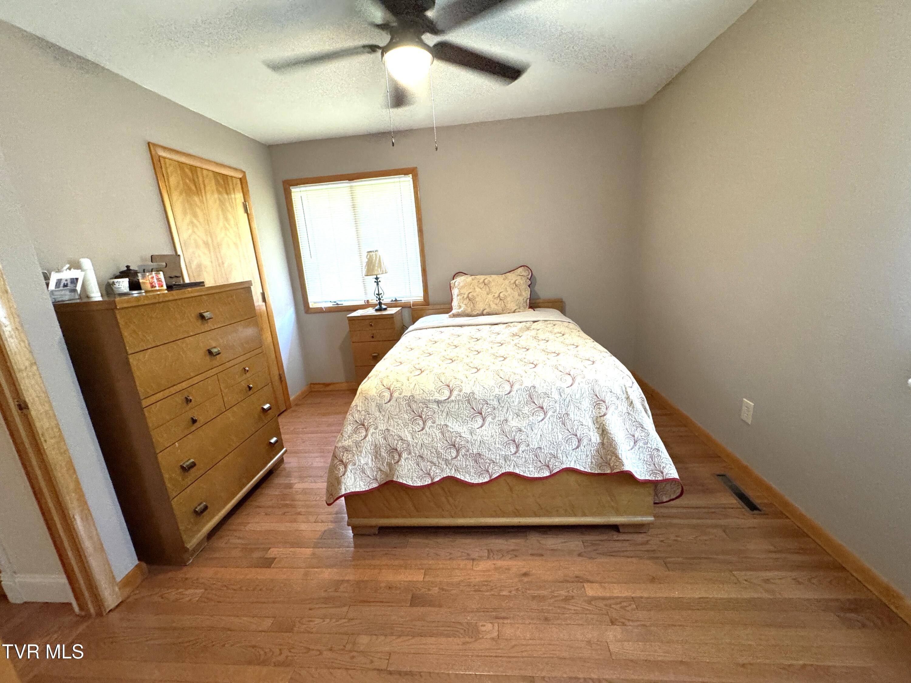 1935 East Stone Gap Road Big Stone Gap, VA 24219 - Photo 27 of 50 MASTER SUITE 2 VIEW 3