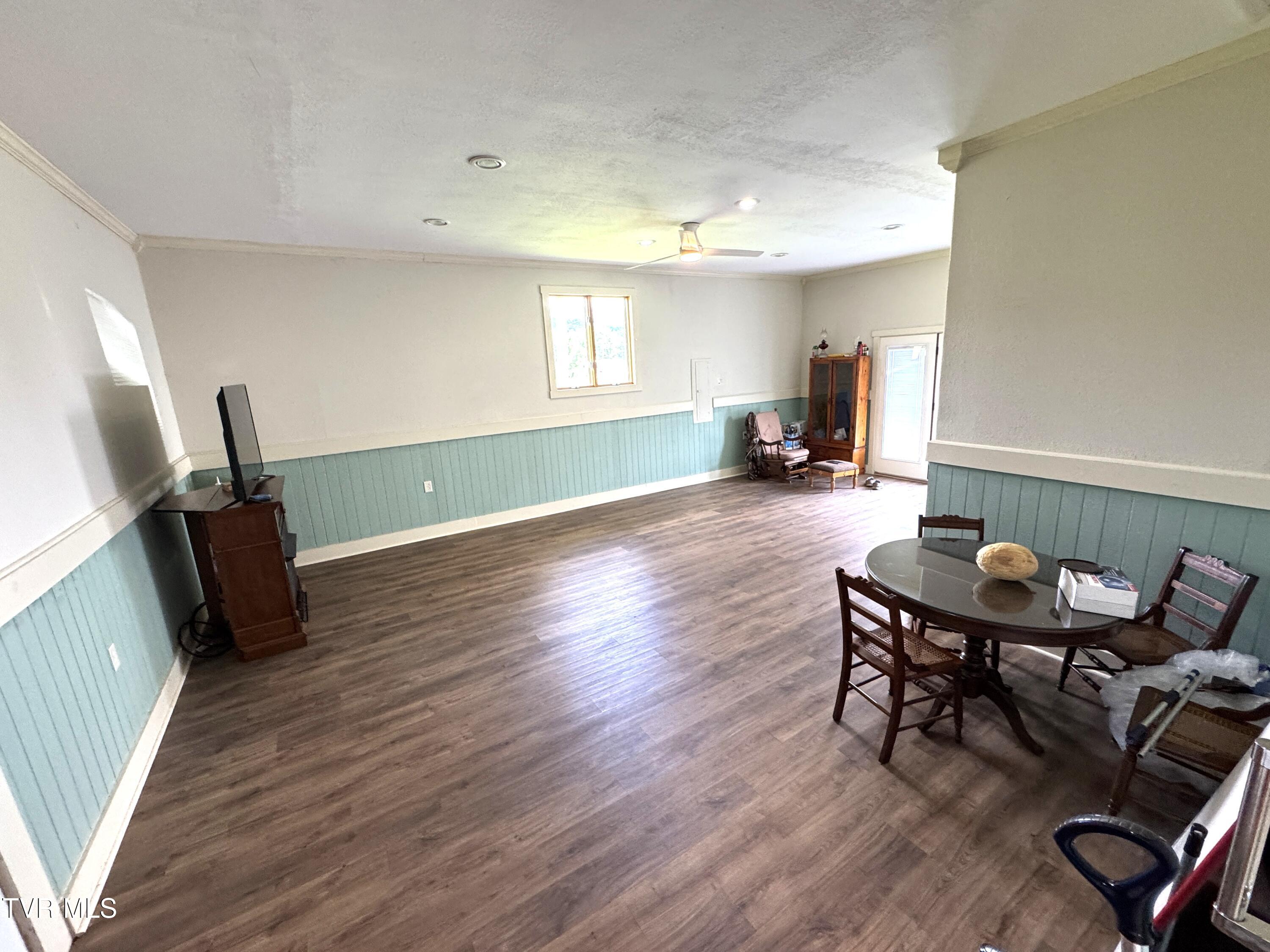 1935 East Stone Gap Road Big Stone Gap, VA 24219 - Photo 31 of 50 MASTER SUITE 3 TOWARD WALKOUT DOOR