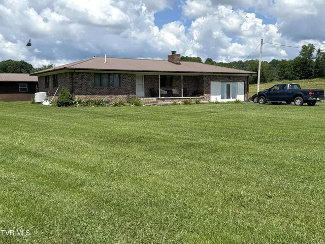 $499,000 | 1935 East Stone Gap Road, Big Stone Gap, VA 24219