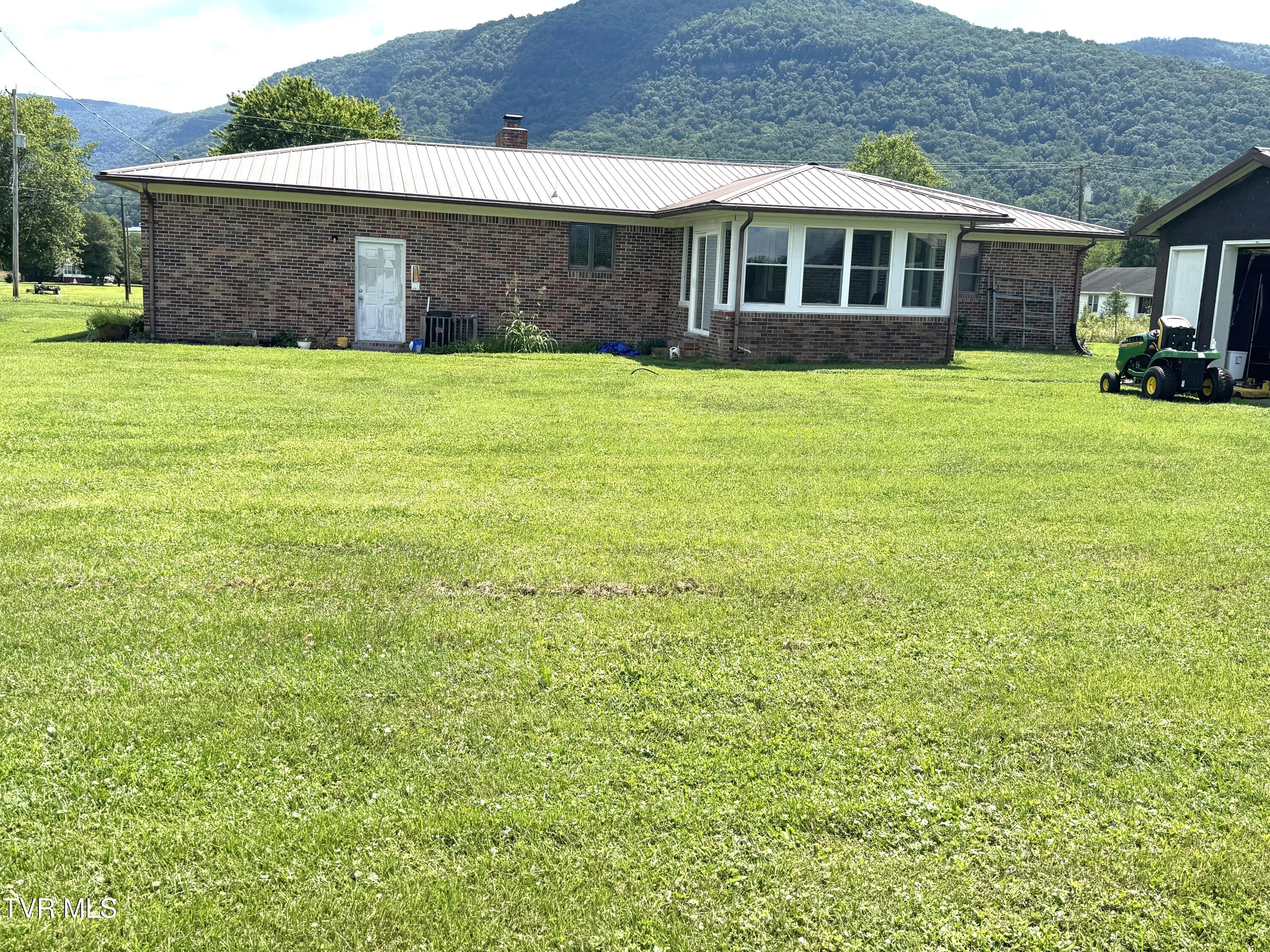 1935 East Stone Gap Road Big Stone Gap, VA 24219 - Photo 5 of 50 REAR VIEW