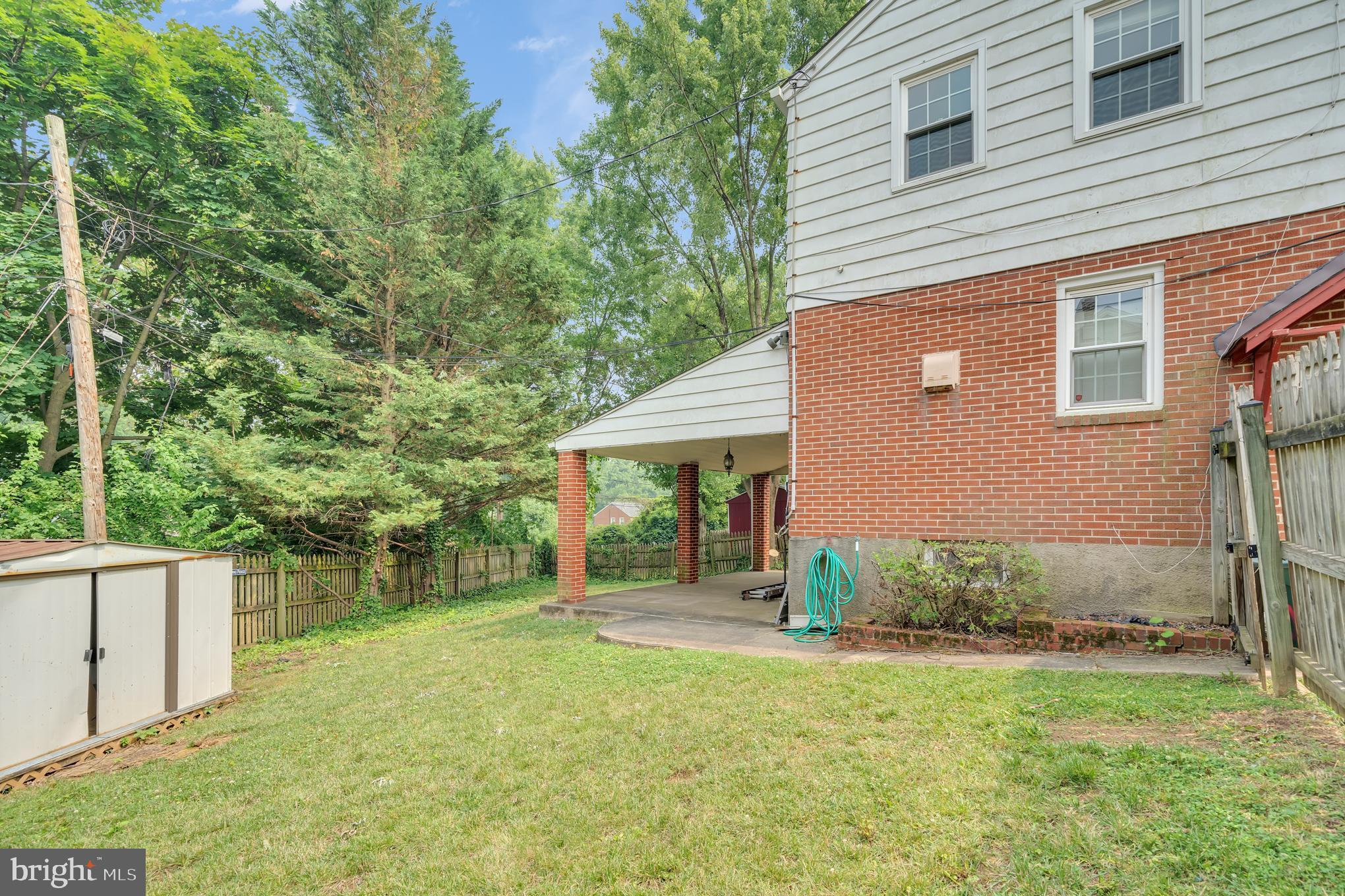 8221 Analee Avenue Rosedale, MD 21237 - Photo 3 of 19 Gallery Image 3