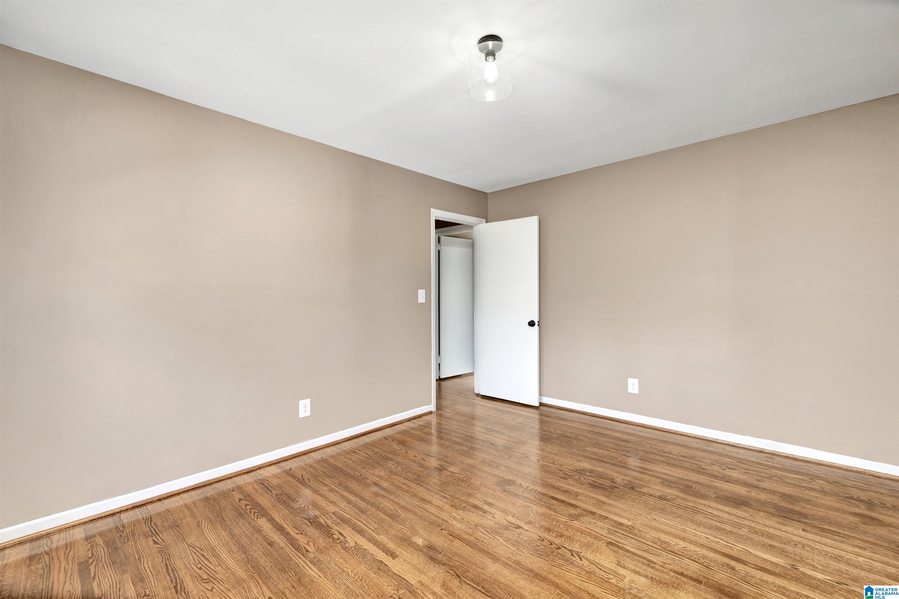 412 Sunhill Road Northwest Birmingham, AL 35215 - Photo 14 of 23