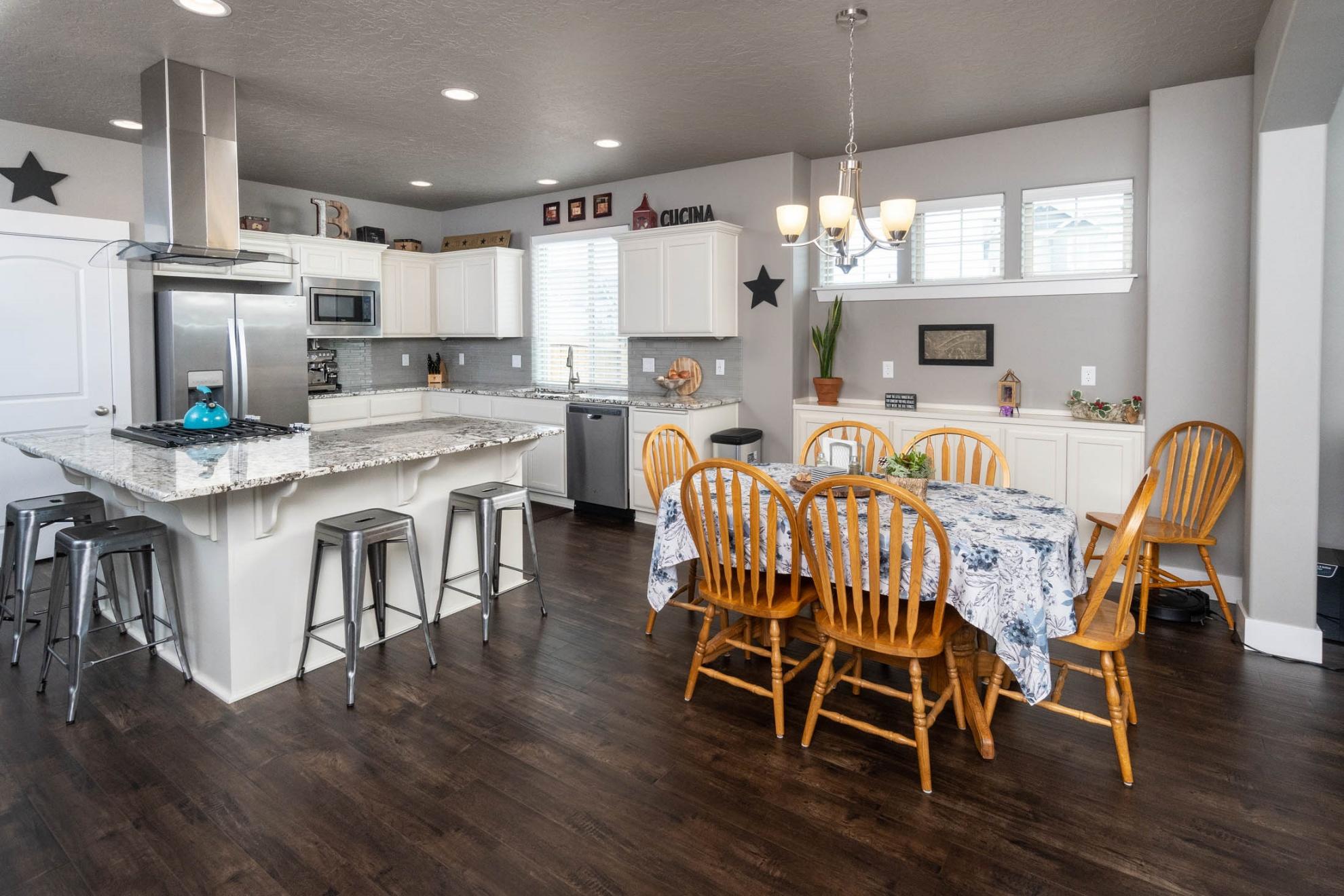 20821 Alpine Ridge Place Bend, OR 97701 - Photo 11 of 27 batch_32
