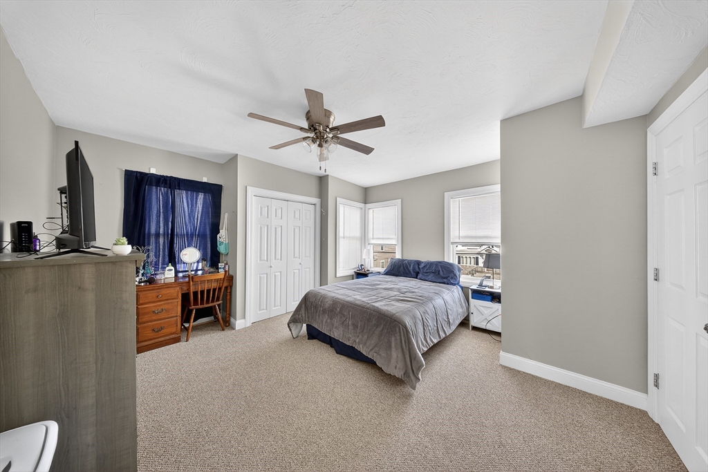 157 Earle Street Fall River, MA 02723 - Photo 18 of 33