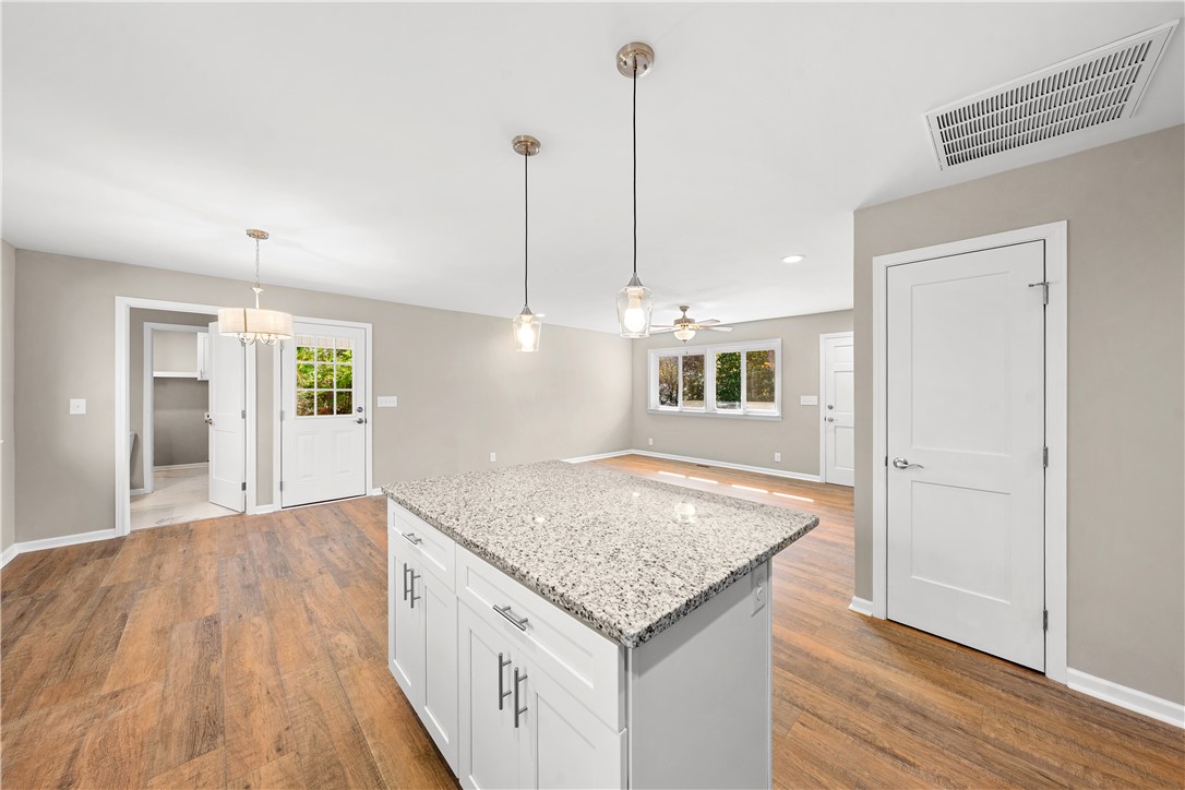 522 Robin Drive Seneca, SC 29678 - Photo 14 of 44