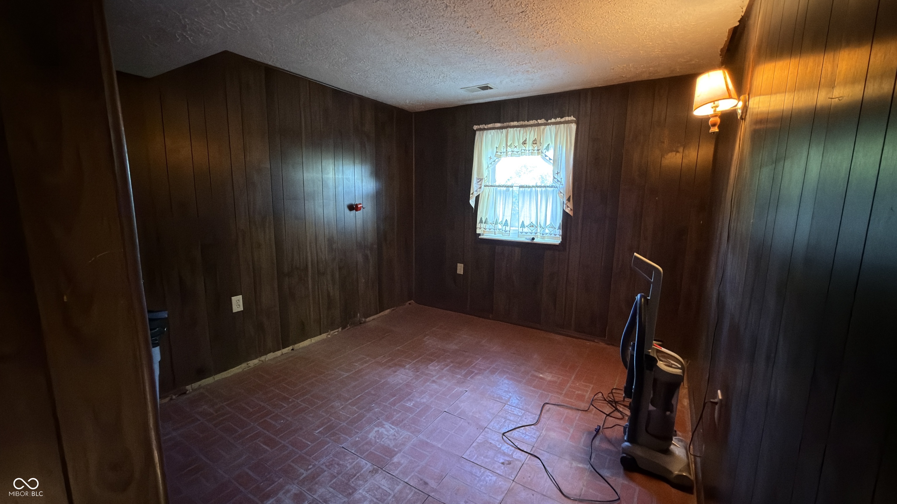 12296 Highway 63 Clinton, IN 47842 - Photo 14 of 39