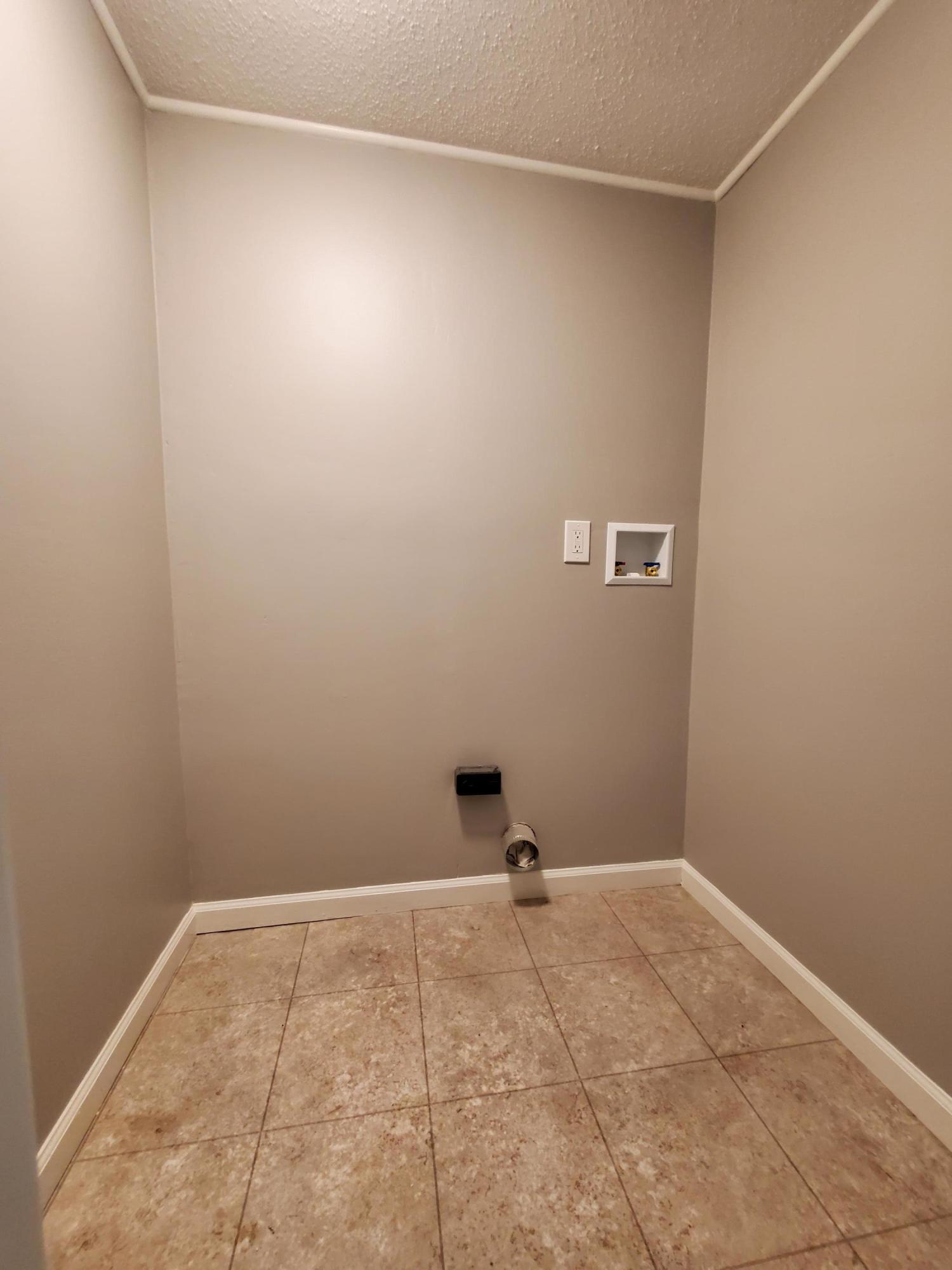 28 Brookside Drive Oak Ridge, TN 37830 - Photo 22 of 36 Laundry