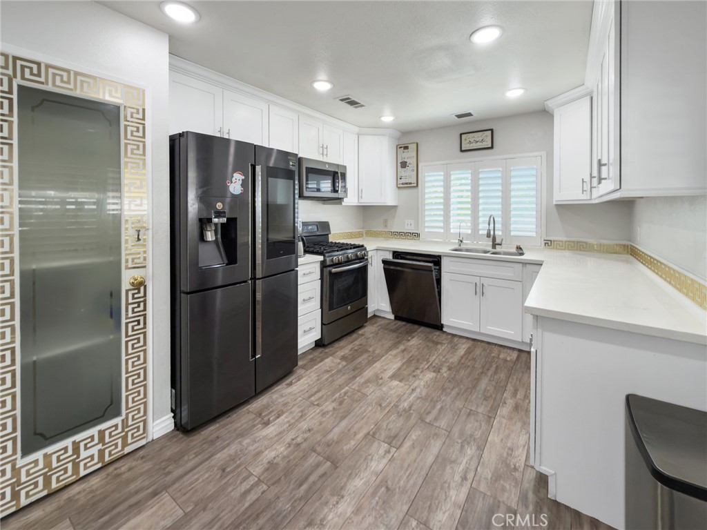 10262 Mandalay Court Riverside, CA 92503 - Photo 13 of 29