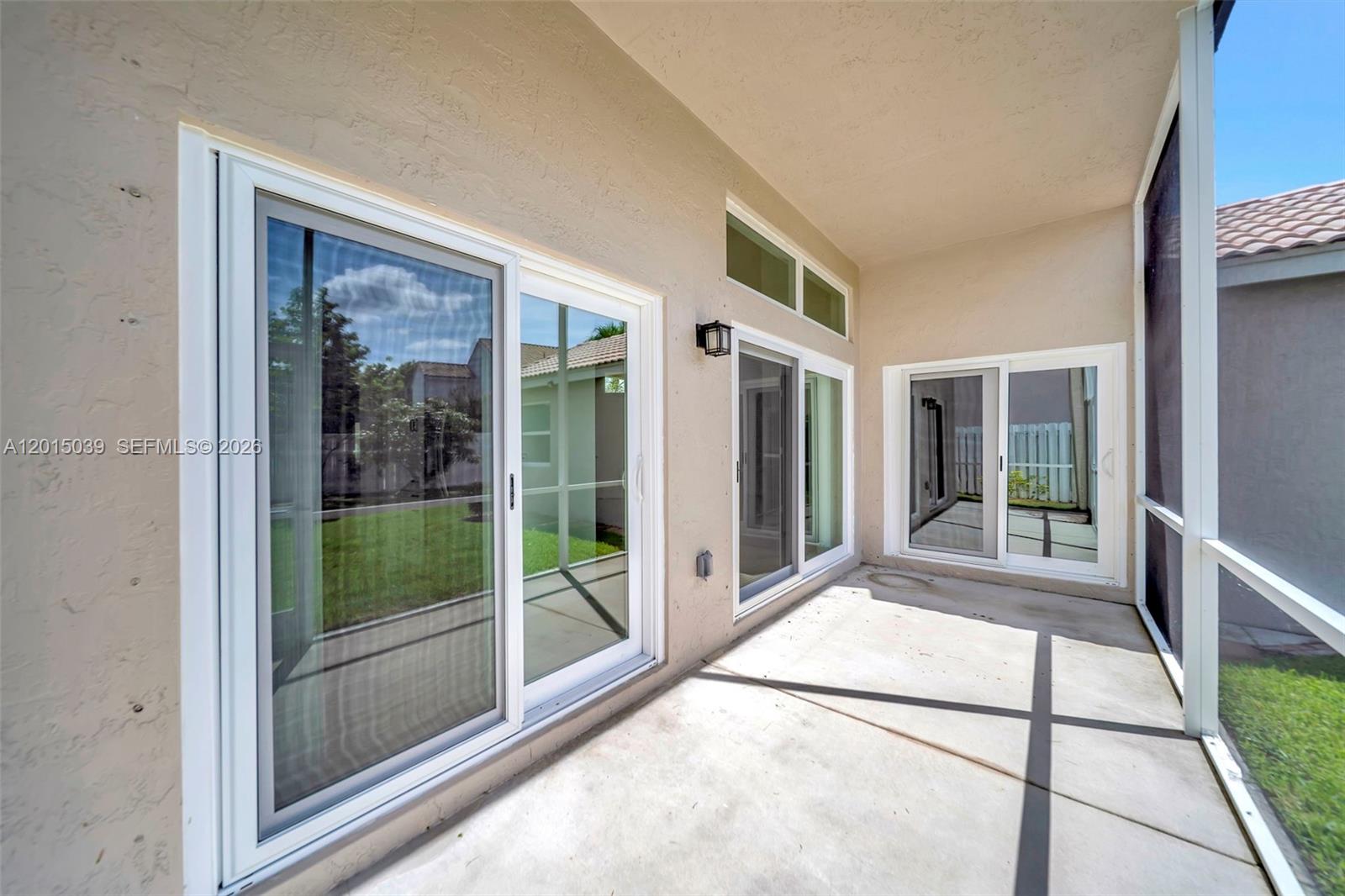 941 Briar Ridge Road Weston, FL 33327 - Photo 30 of 48