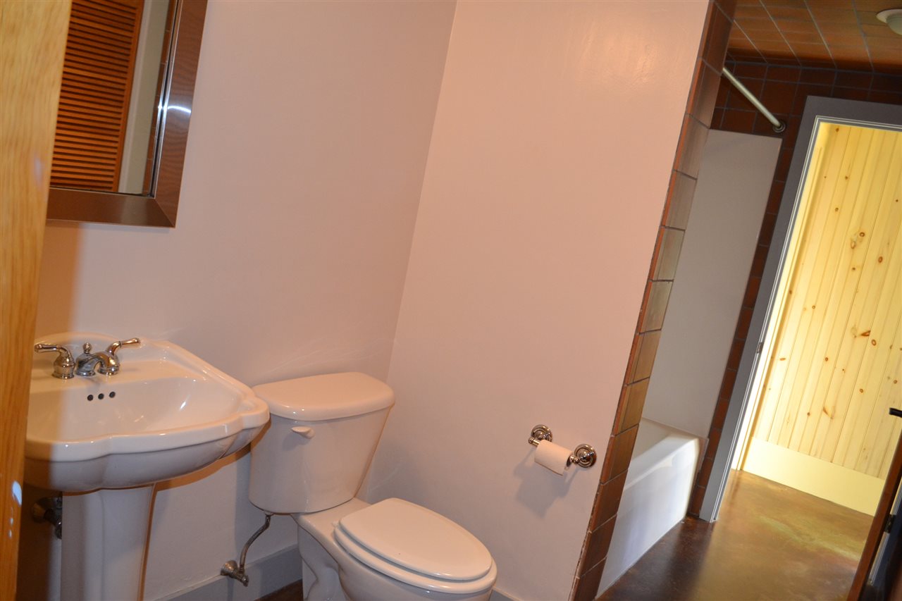 623 West Hill Road Berlin, VT 05663 - Photo 16 of 27