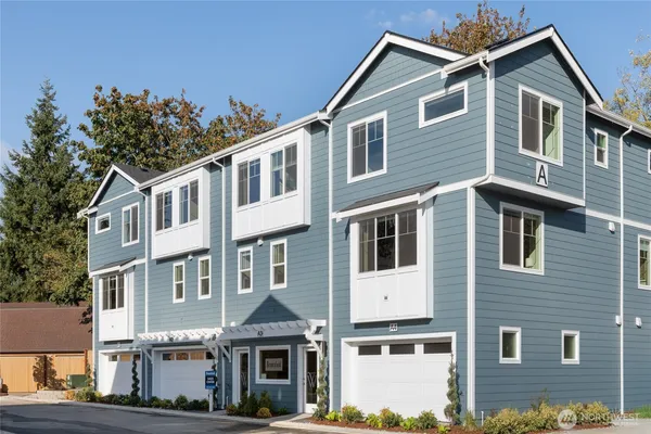 $724,900 | 14424 Madison Way, Unit D2, Lynnwood, WA 98087