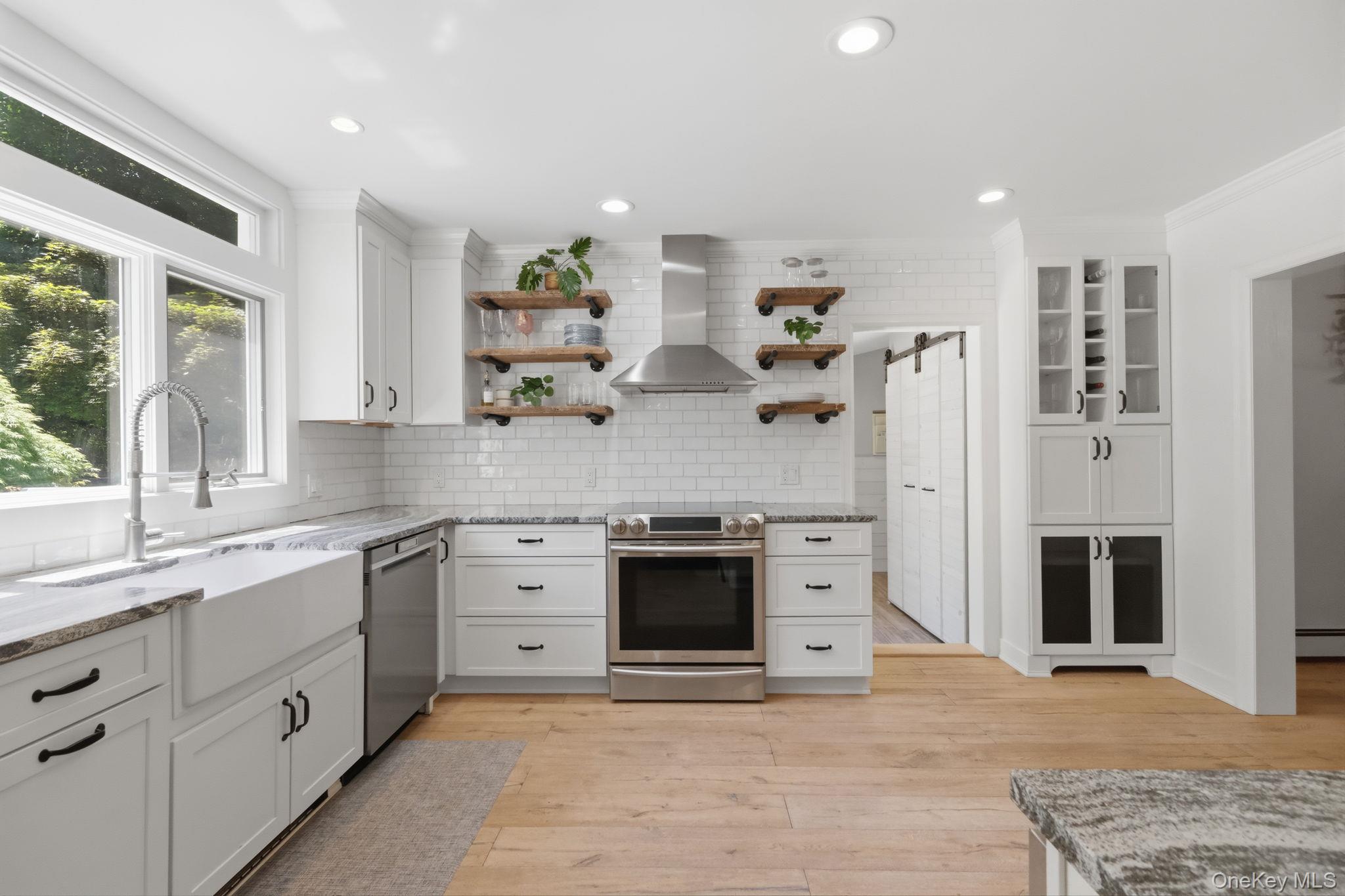 30 Landing Meadow Road Smithtown, NY 11787 - Photo 22 of 50