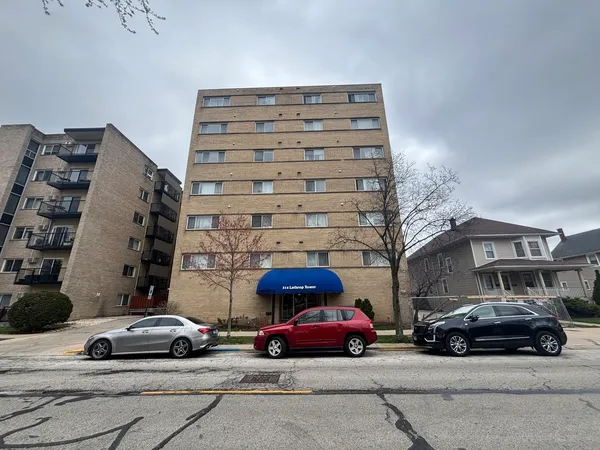 $124,900 | 314 Lathrop Avenue, Unit 406, Forest Park, IL 60130