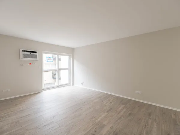 $124,900 | 314 Lathrop Avenue, Unit 406, Forest Park, IL 60130