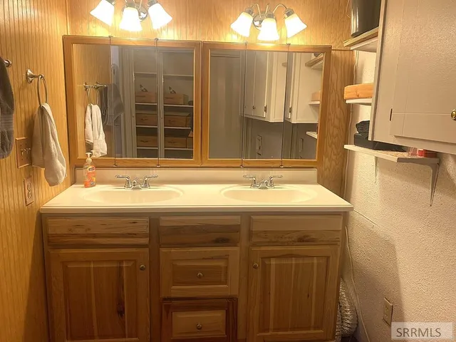 $219,500 | 900 Challis Creek Road, Challis, ID 83226