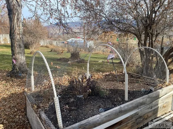 $195,000 | 900 Challis Creek Road, Challis, ID 83226