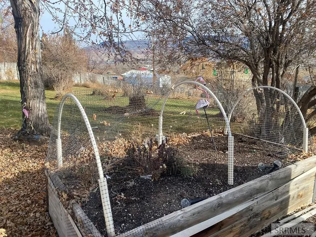 $219,500 | 900 Challis Creek Road, Challis, ID 83226