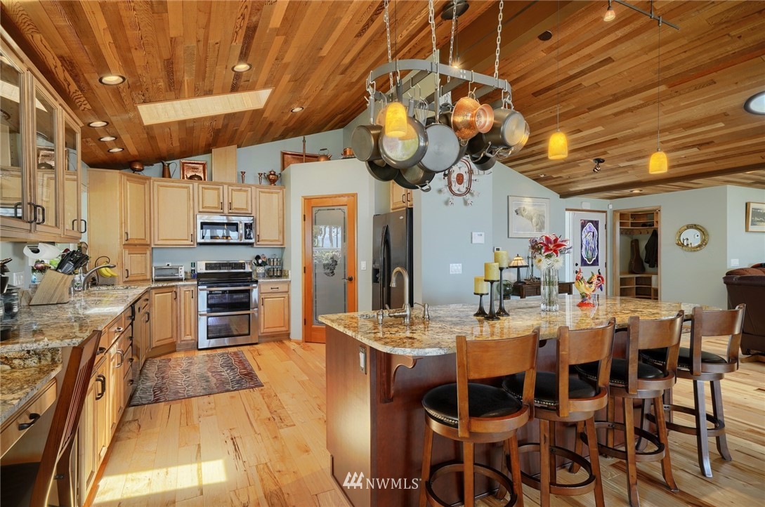 10191 Halloran Road Bow, WA 98232 - Photo 11 of 25 Gallery Image 11