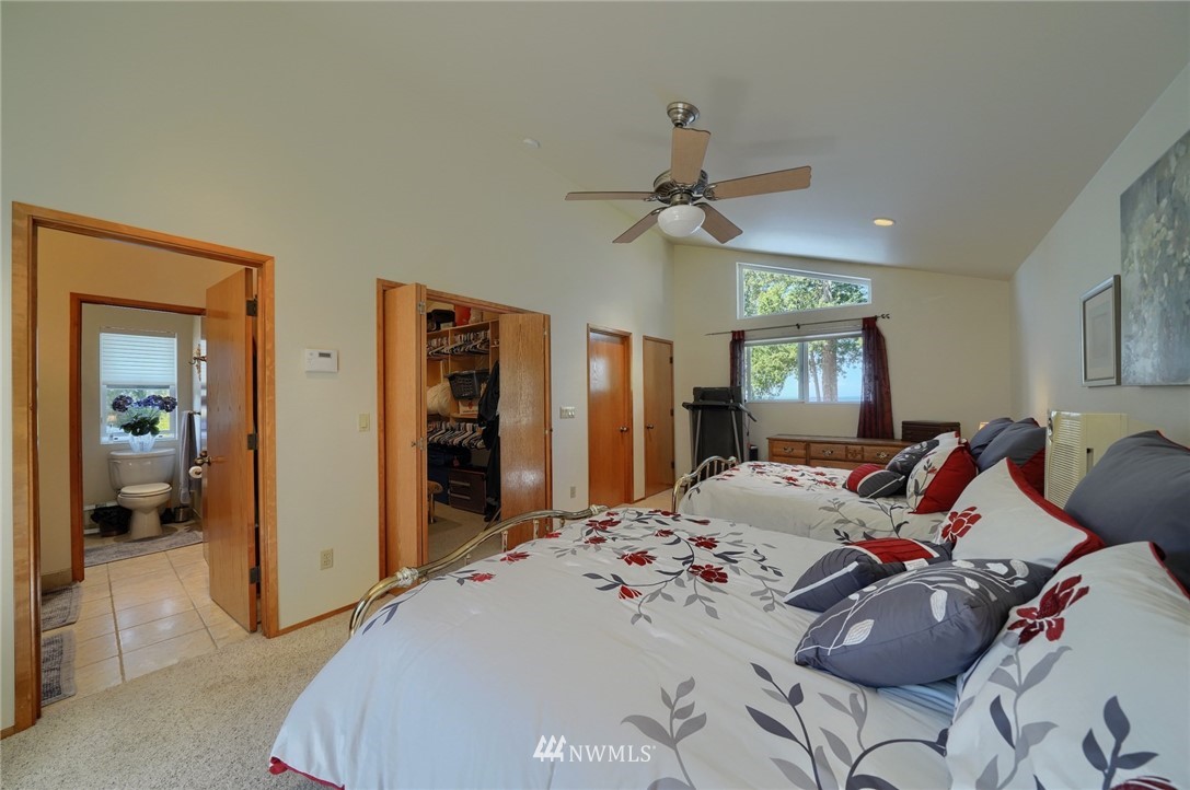 10191 Halloran Road Bow, WA 98232 - Photo 16 of 25 Gallery Image 16