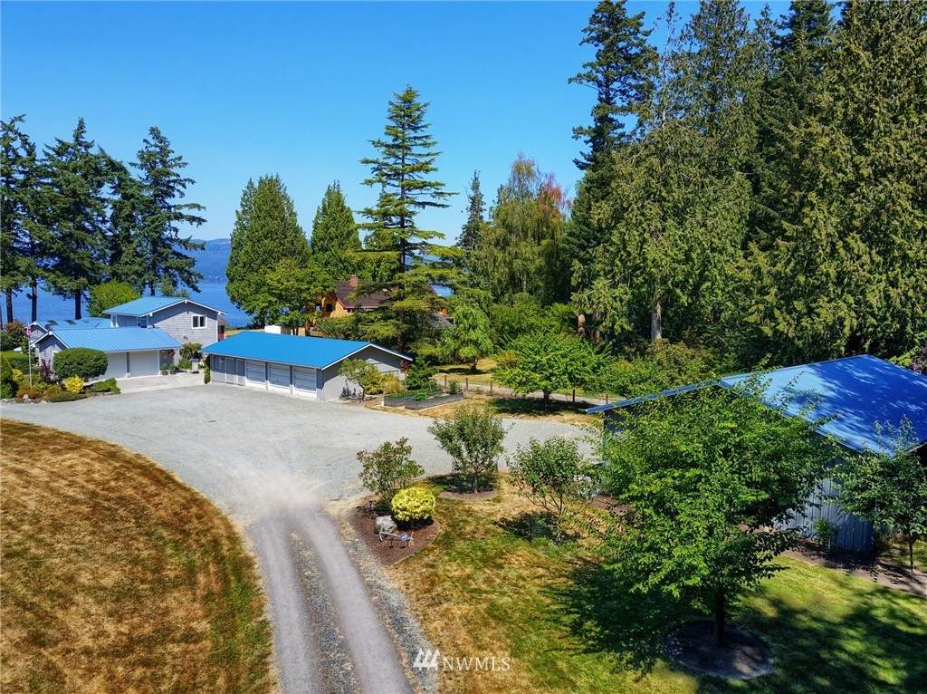 10191 Halloran Road Bow, WA 98232 - Photo 3 of 25 Gallery Image 3