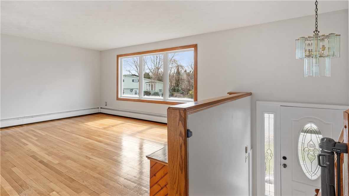 32 Milburn Road East Providence, RI 02914 - Photo 13 of 26