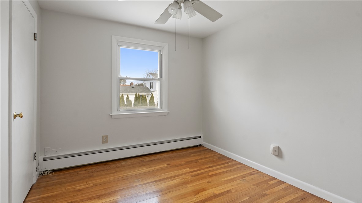 32 Milburn Road East Providence, RI 02914 - Photo 22 of 26