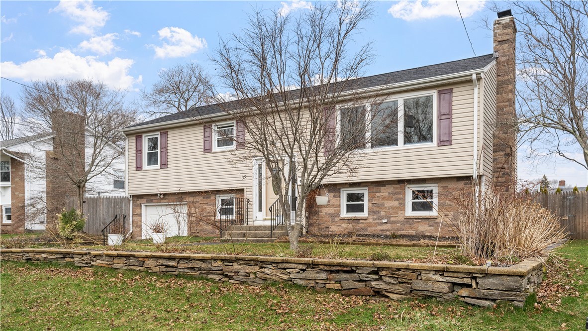 32 Milburn Road East Providence, RI 02914 - Photo 3 of 26