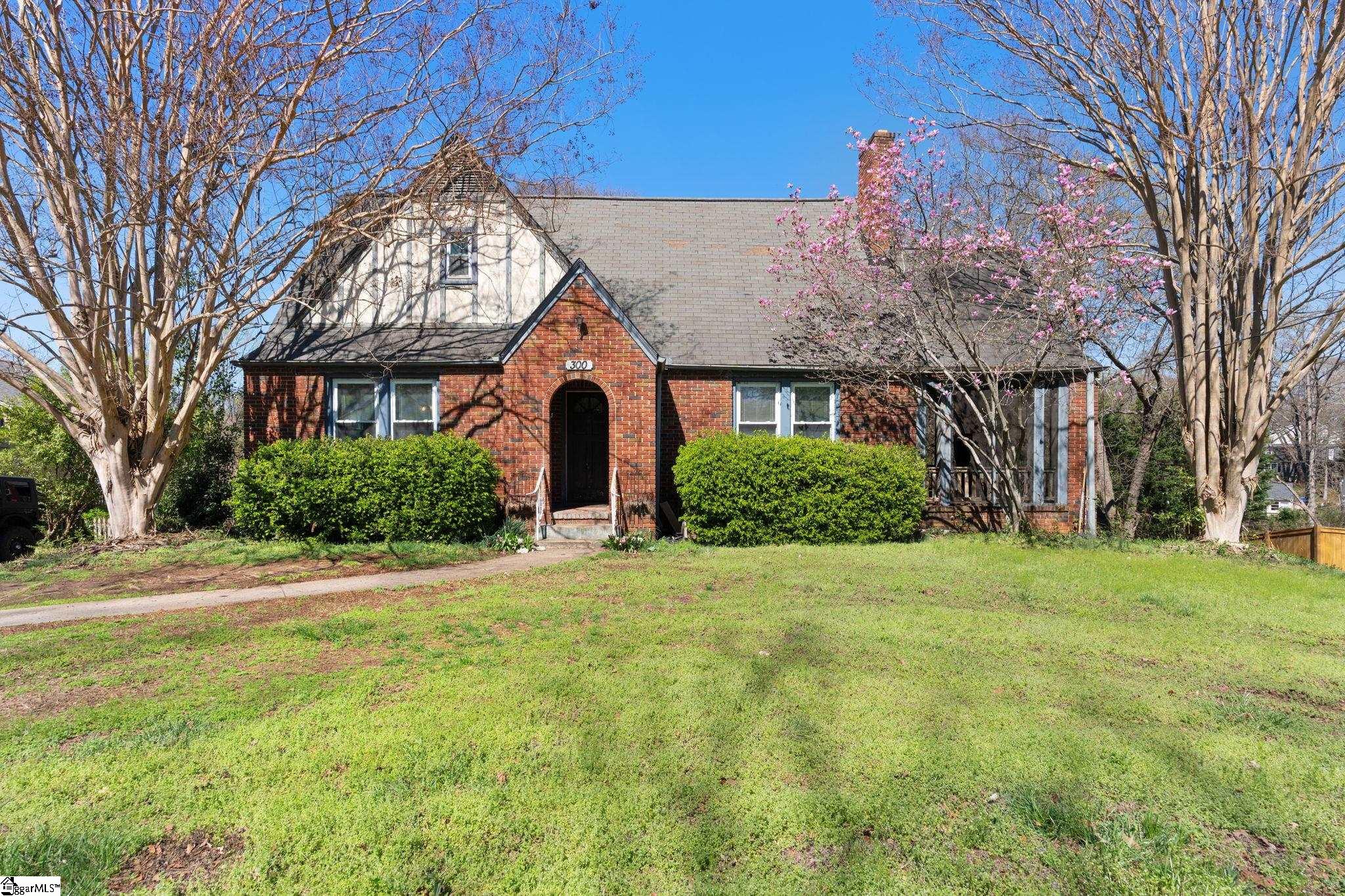 300 West Faris Road Greenville, SC 29605 - Photo 18 of 43