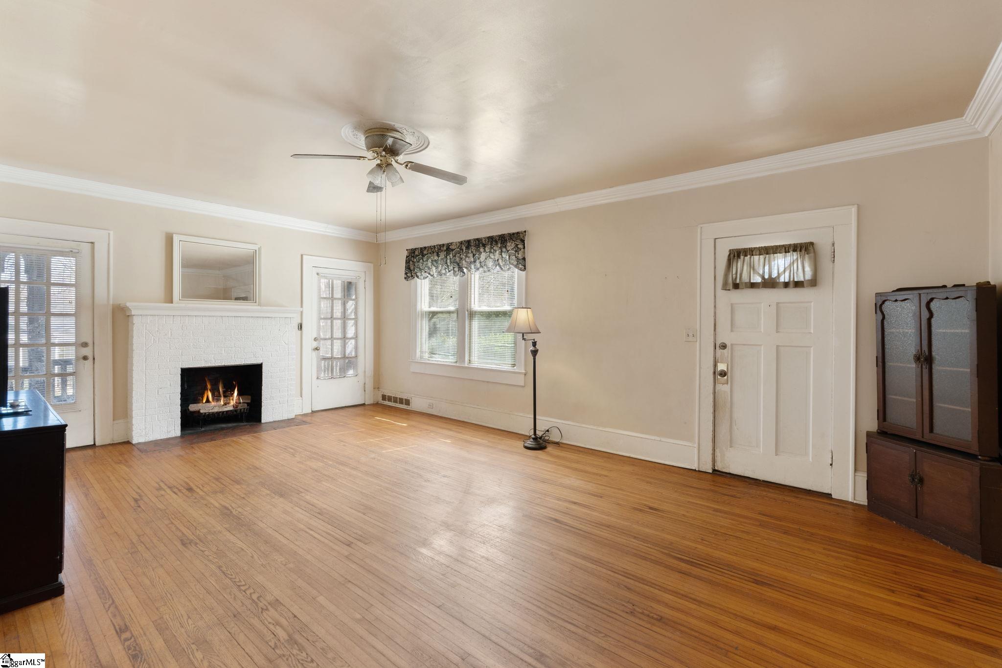 300 West Faris Road Greenville, SC 29605 - Photo 23 of 43