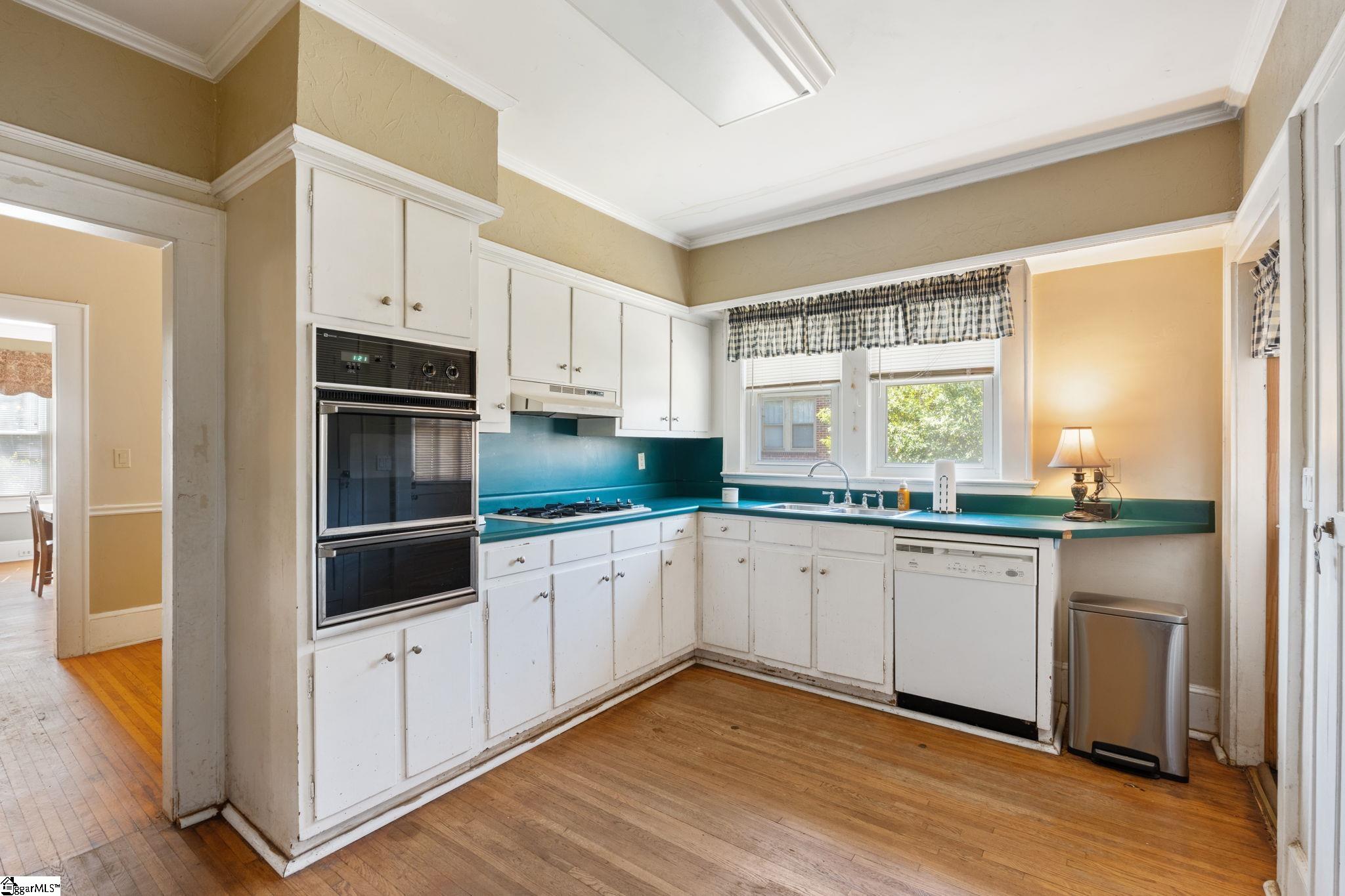 300 West Faris Road Greenville, SC 29605 - Photo 31 of 43