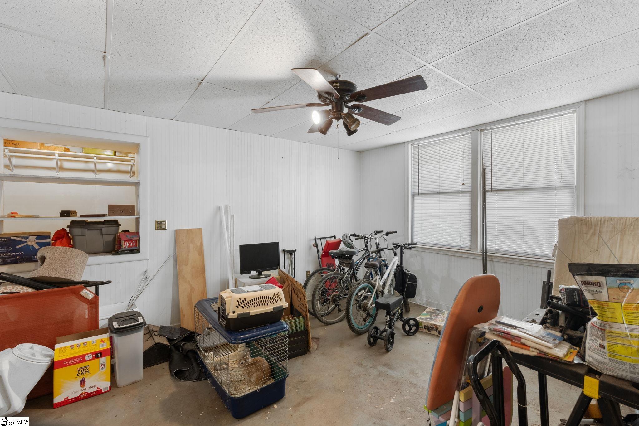 300 West Faris Road Greenville, SC 29605 - Photo 9 of 43